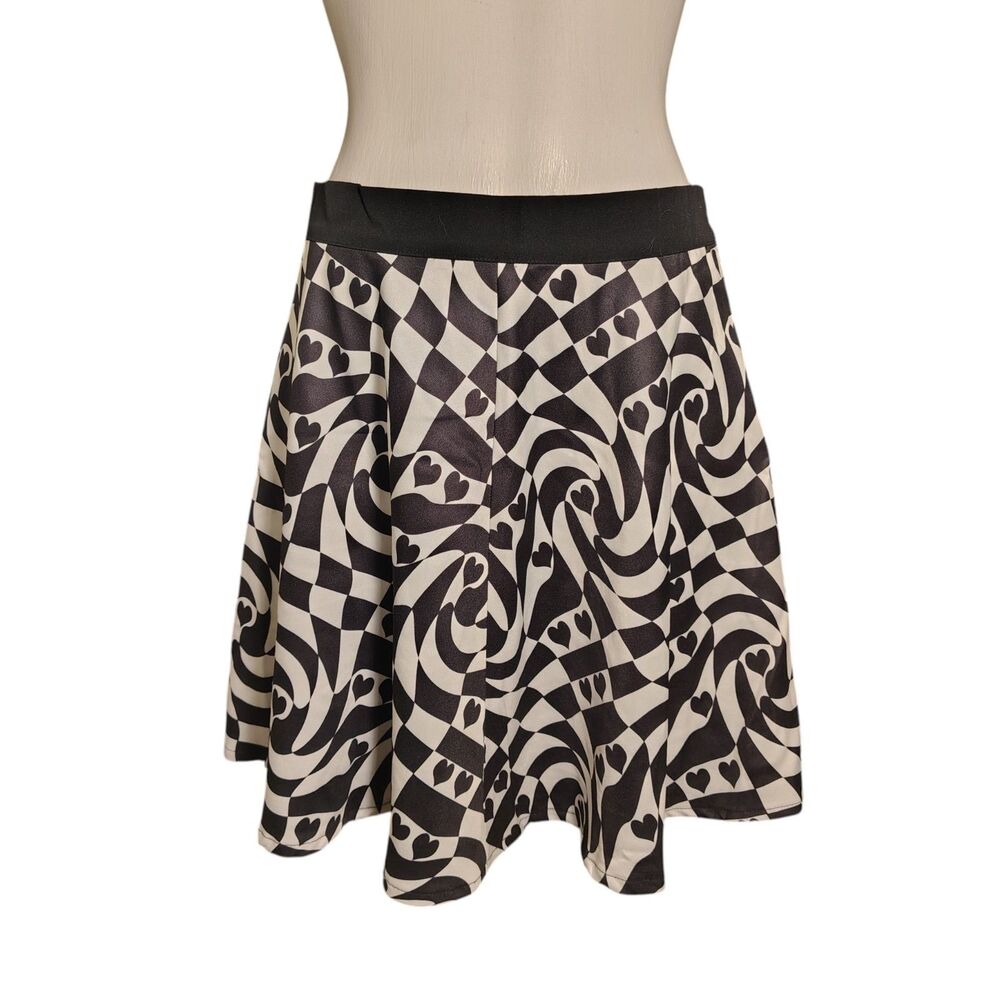 ROMWE Geometric Heart Print A-Line Zip Skirt Black White Size M 00008